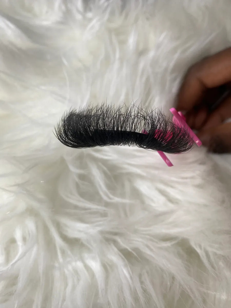 Fluffy Lashes